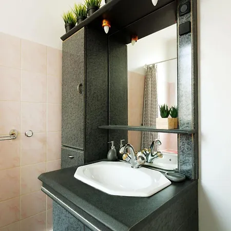 Central & Bastille - 1br - Cityapartmentstay Appartamento